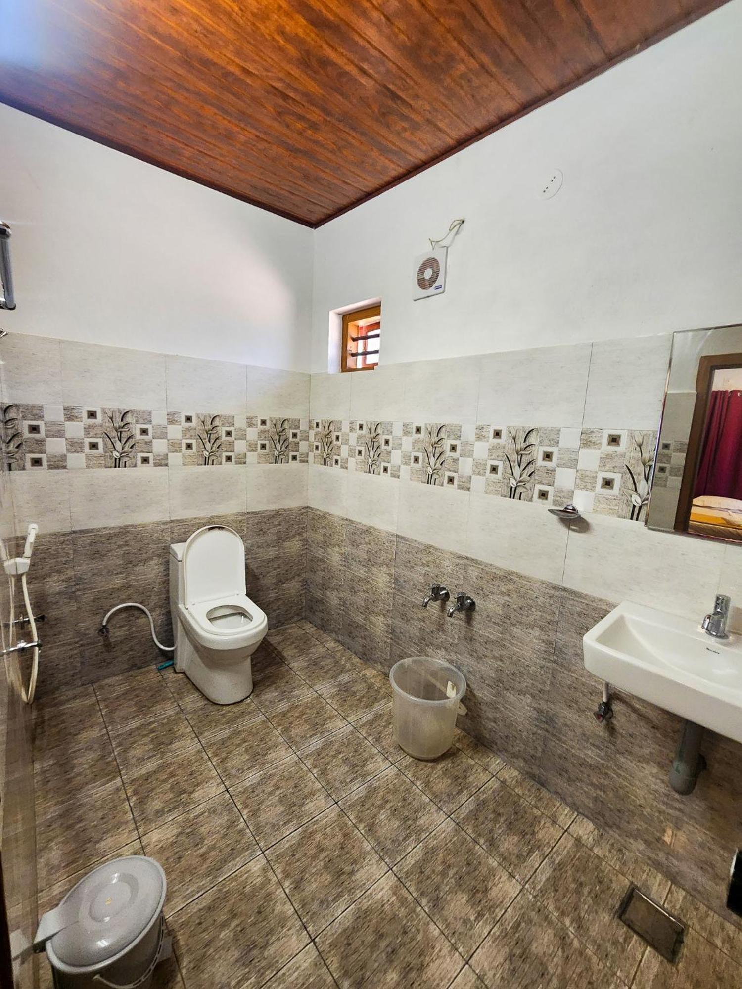 Celestial Heights Homestay Kurchi 외부 사진